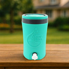 Multicolored 5L Water Rover Jug: Insulated Plastic Jug with Sturdy Handle
