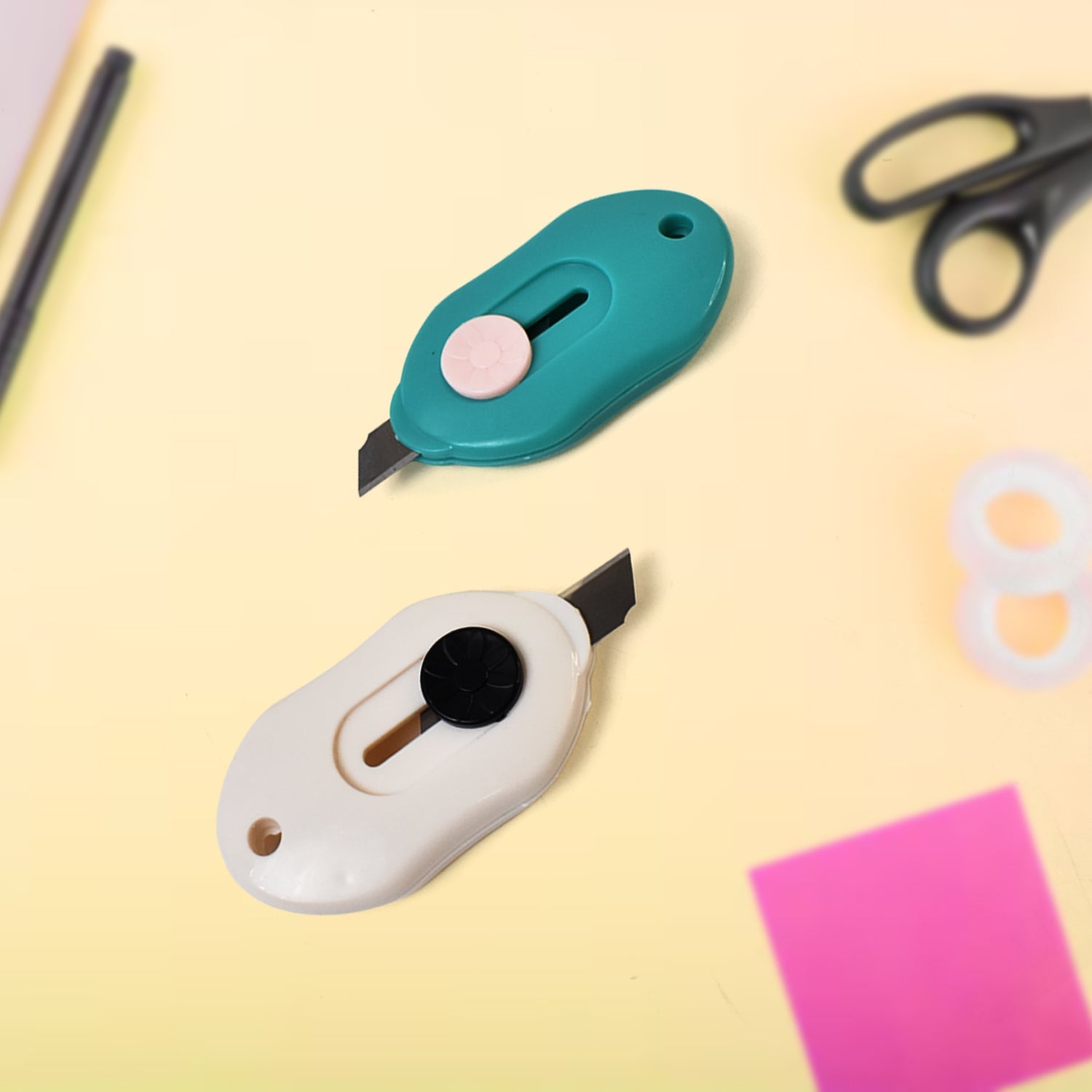 Mini Cloud Shape Cutter Portable Cute Box Cutter (2 Pcs Set)
